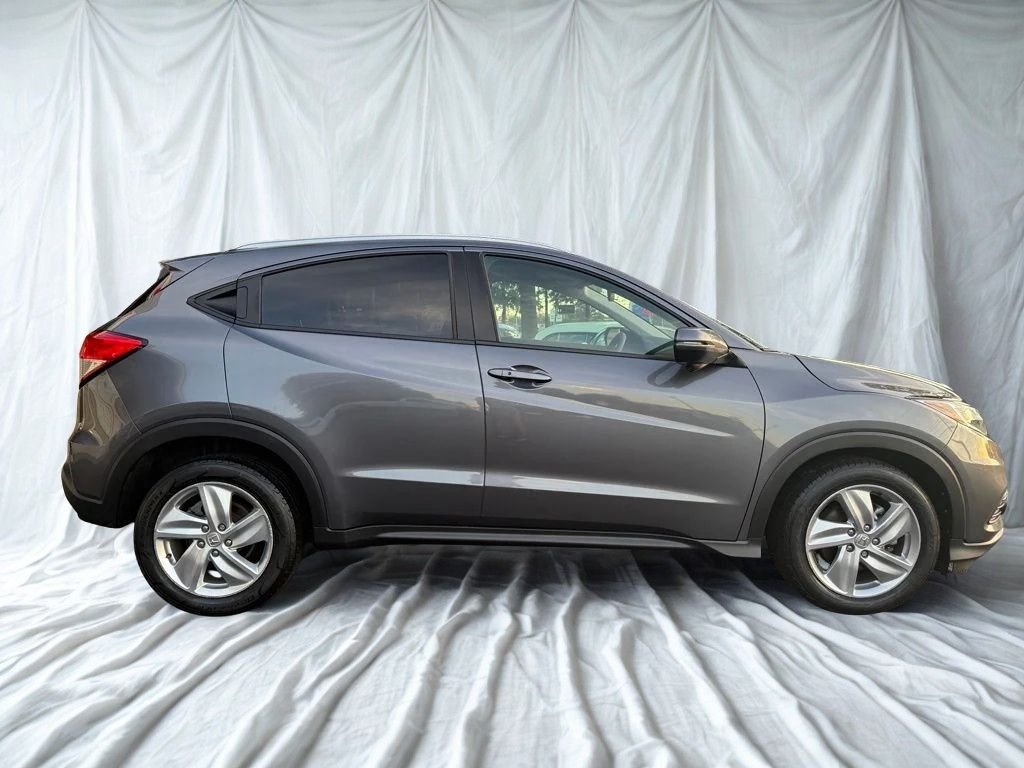 Mini-SUV subscription memberships